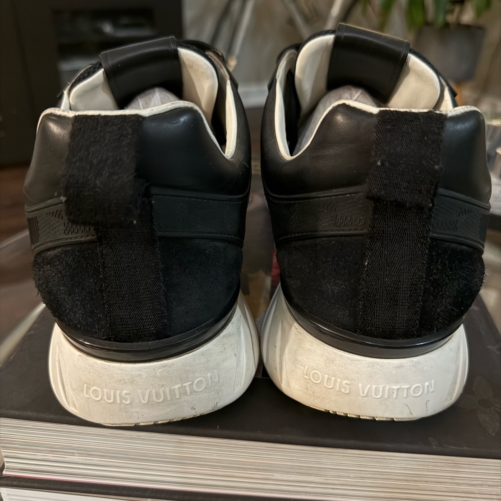 Louis Vuitton Fastlane sneaker - black and white - Picture 2 of 10
